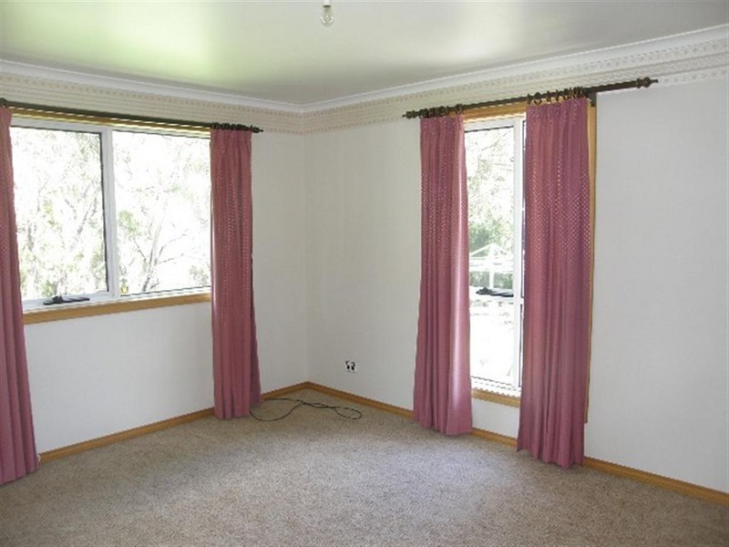 8 Cray Court, Binalong Bay TAS 7216