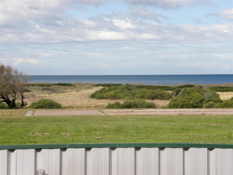 137 Scamander Avenue, Scamander TAS 7215