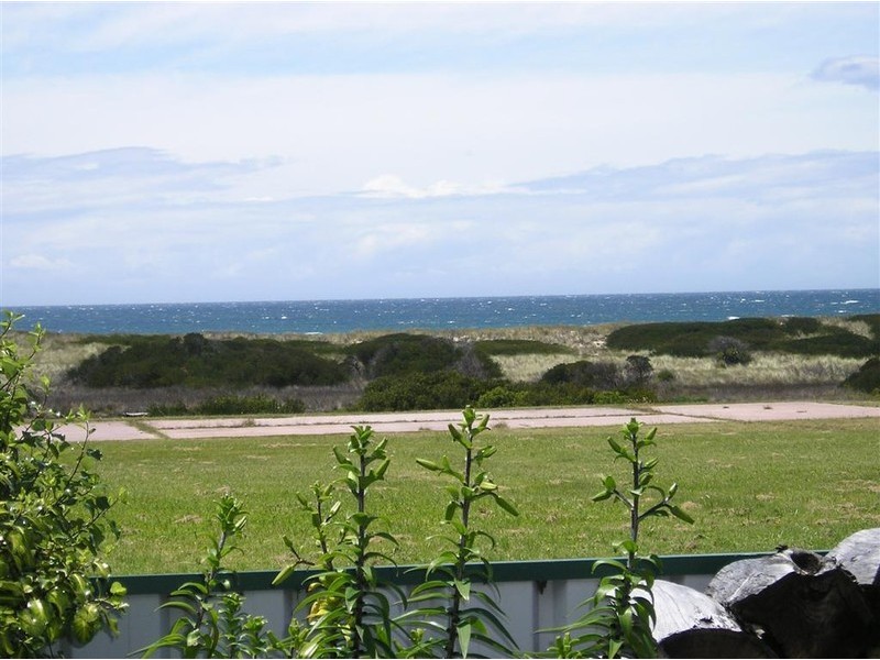 137 Scamander Avenue, Scamander TAS 7215