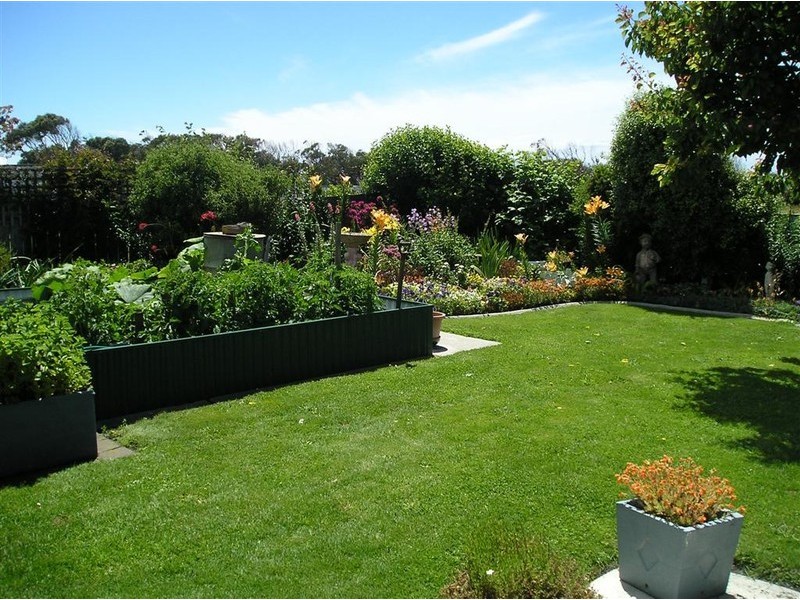 137 Scamander Avenue, Scamander TAS 7215