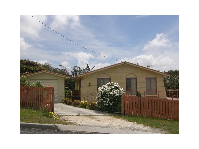 12 Cobrooga Drive, St Helens TAS 7216