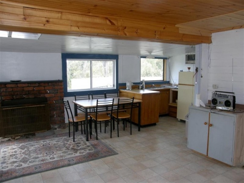 2 Boronia Street, Ansons Bay TAS 7216