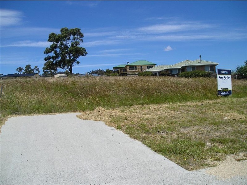 67 Lawry Heights, St Helens TAS 7216