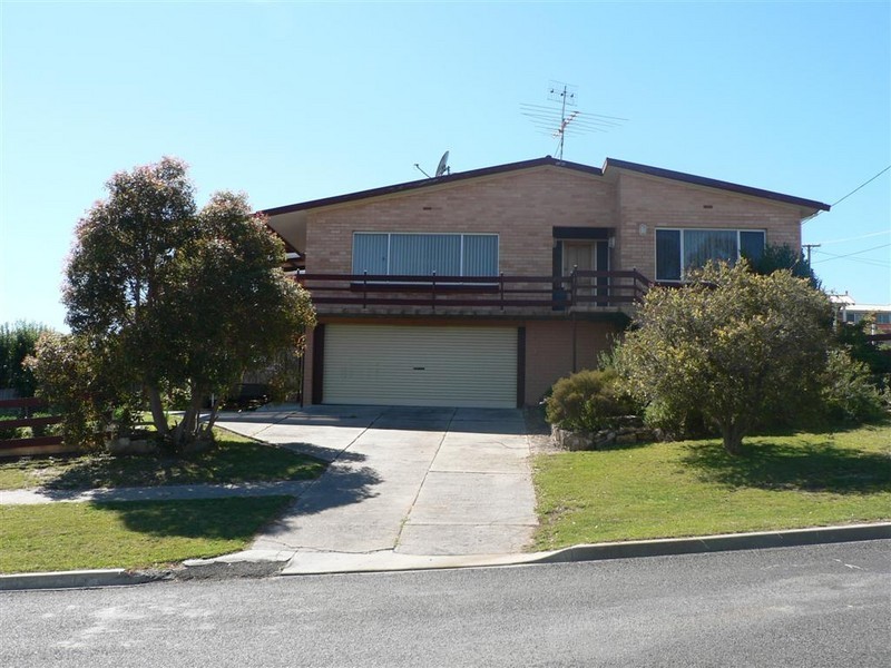 1 Mimosa Street, St Helens TAS 7216