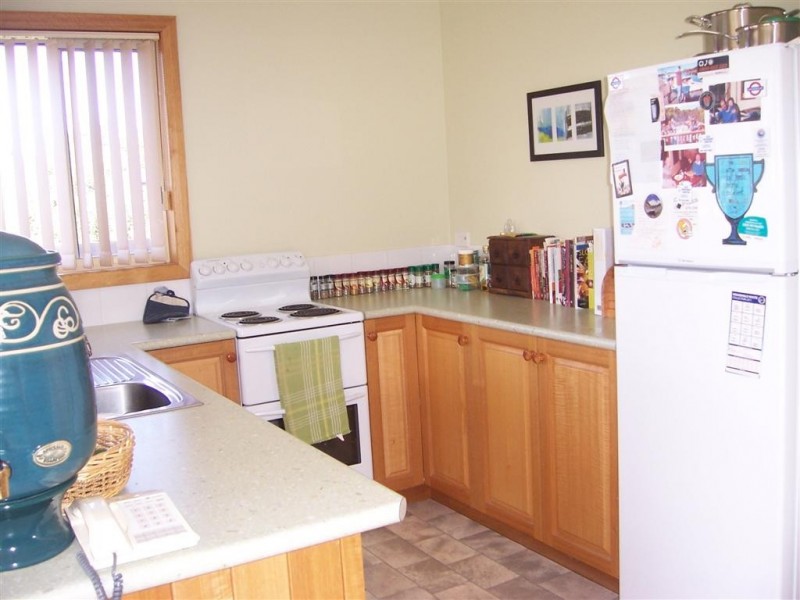 Unit 3/2 Heather Place, St Helens TAS 7216