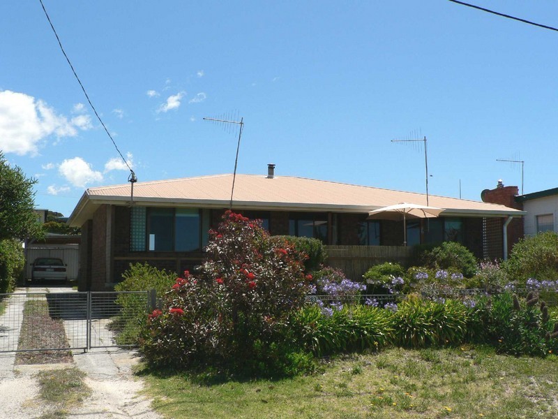 283 Tasman Highway, Beaumaris TAS 7215
