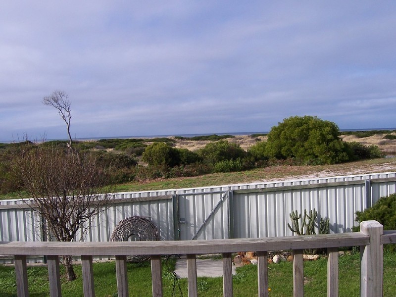 83 Scamander Avenue, Scamander TAS 7215