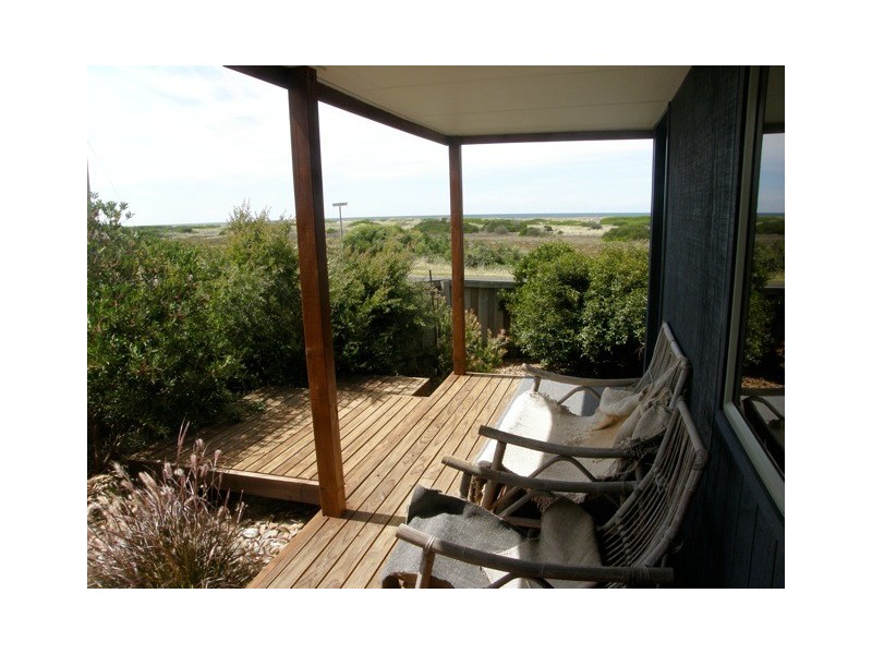 2 Lagoon Esplanade, Scamander TAS 7215