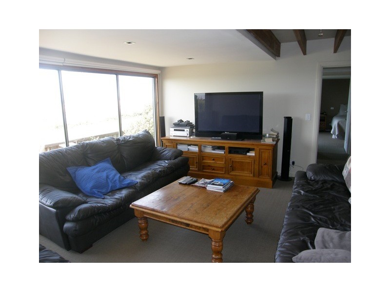 2 Lagoon Esplanade, Scamander TAS 7215