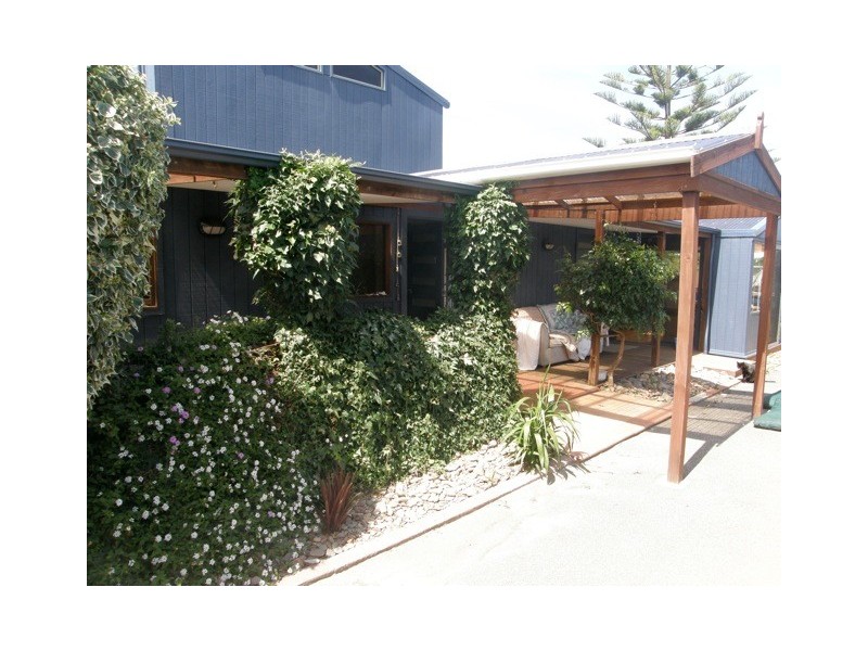 2 Lagoon Esplanade, Scamander TAS 7215