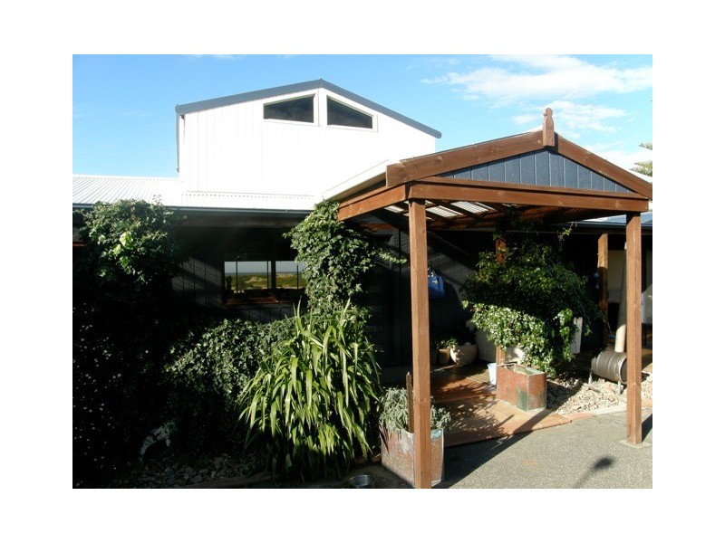 2 Lagoon Esplanade, Scamander TAS 7215