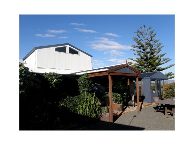 2 Lagoon Esplanade, Scamander TAS 7215