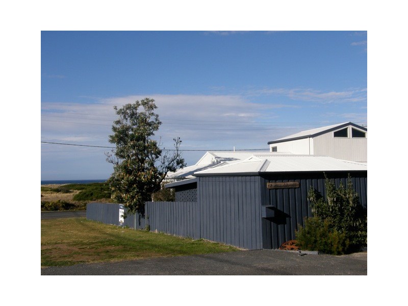 2 Lagoon Esplanade, Scamander TAS 7215