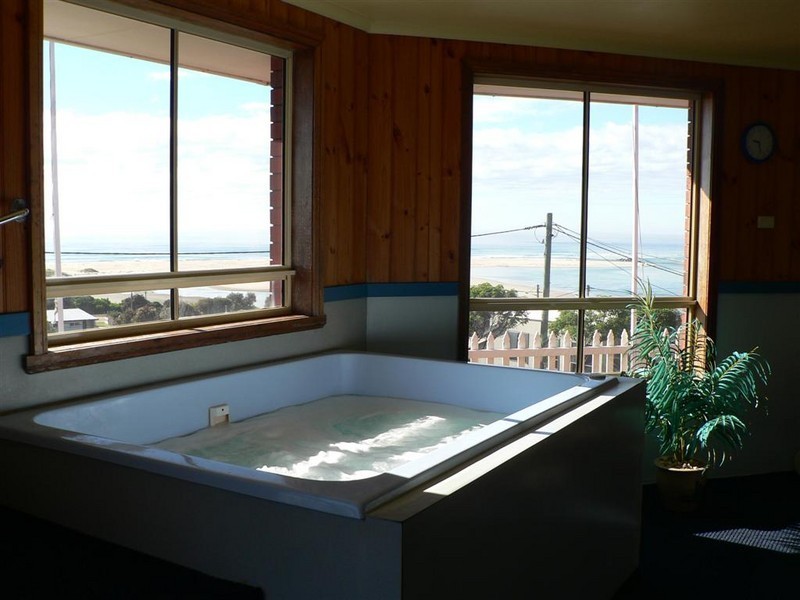 Unit 9, 6 Wattle Drive, Scamander TAS 7215