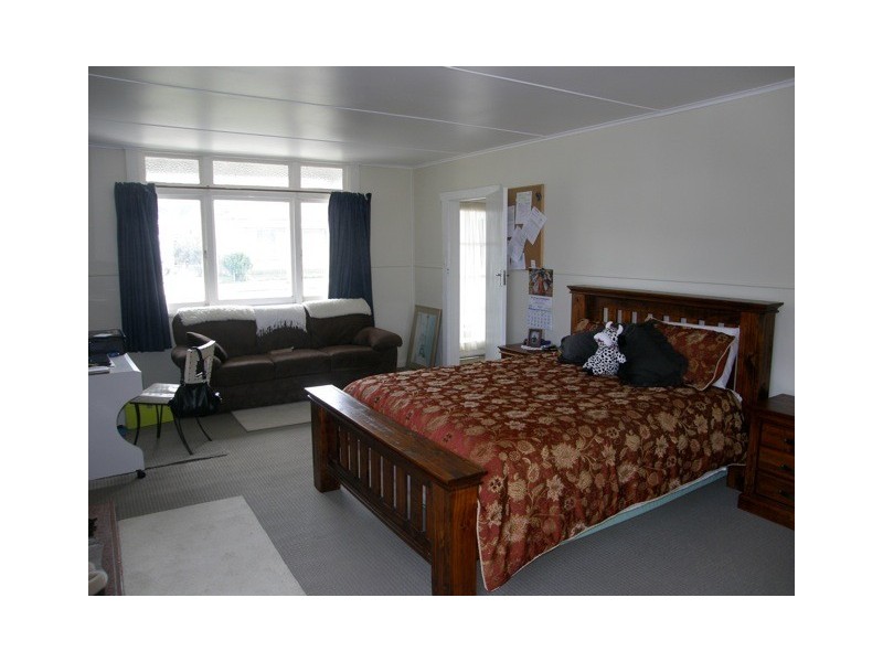 10 Groom Street, St Marys TAS 7215