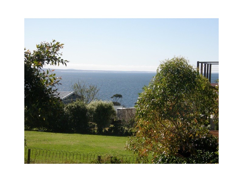 12 Hilltop Drive, Binalong Bay TAS 7216