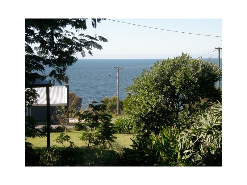 12 Hilltop Drive, Binalong Bay TAS 7216
