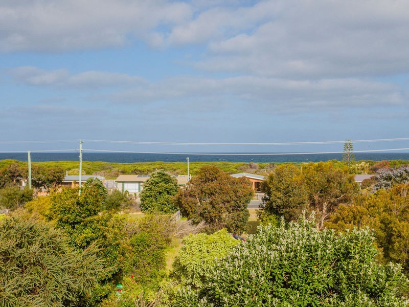 40 Scamander Avenue, Scamander TAS 7215