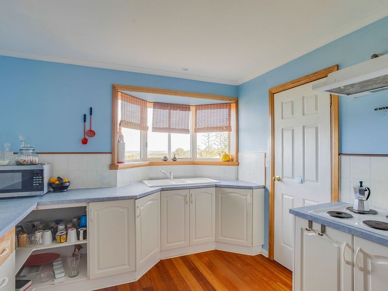 40 Scamander Avenue, Scamander TAS 7215