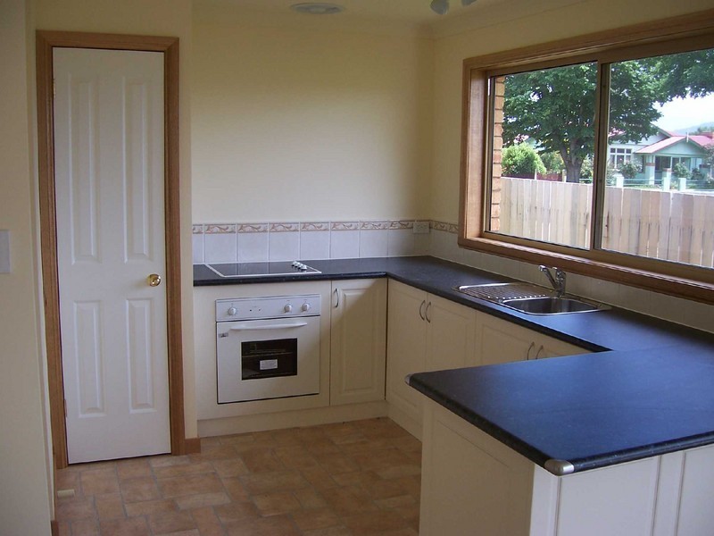 2/28 Tully Street, St Helens TAS 7216