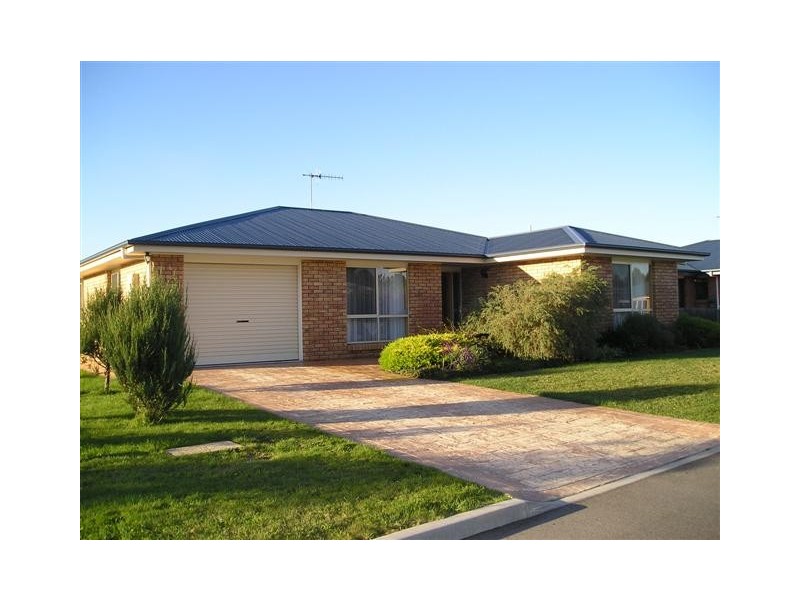 1 Nautilus Place, St Helens TAS 7216