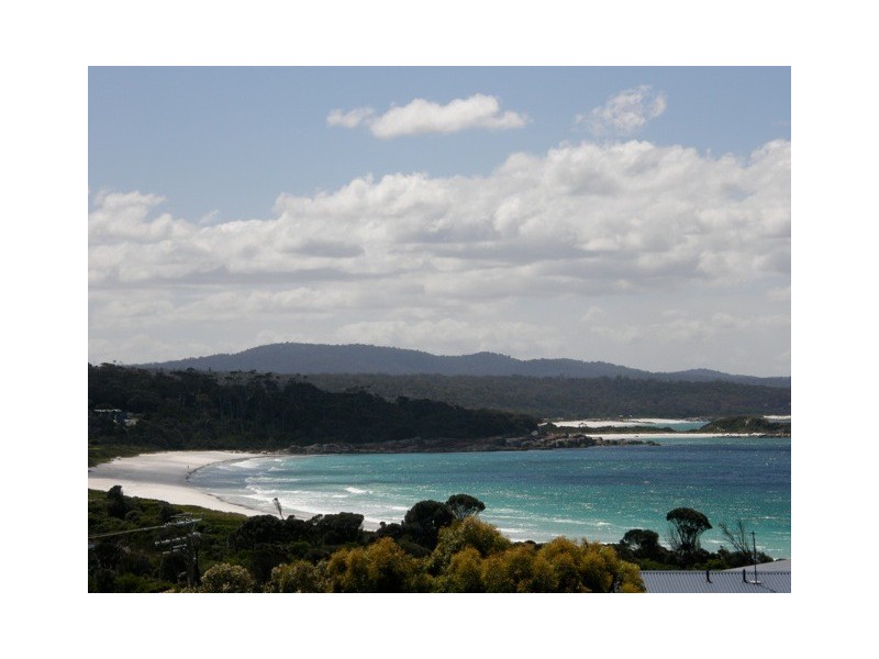 1 Wedge Court, Binalong Bay TAS 7216