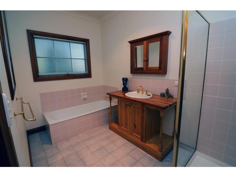 1 Wedge Court, Binalong Bay TAS 7216