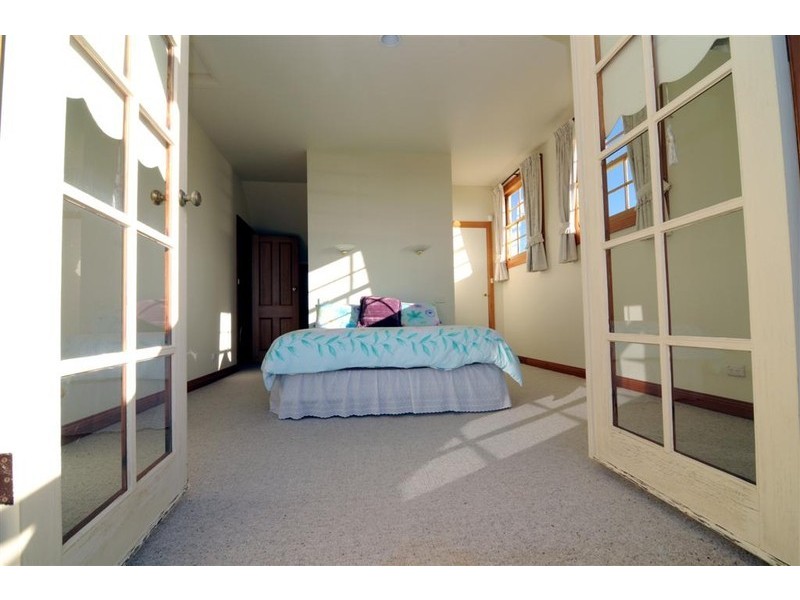 1 Wedge Court, Binalong Bay TAS 7216