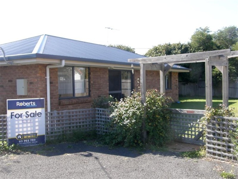 2/74 Medea Cove Esplanade, St Helens TAS 7216