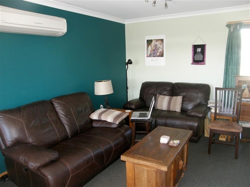 2/74 Medea Cove Esplanade, St Helens TAS 7216