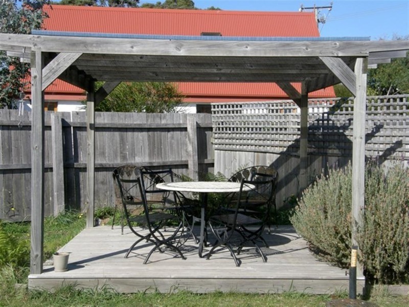 2/74 Medea Cove Esplanade, St Helens TAS 7216