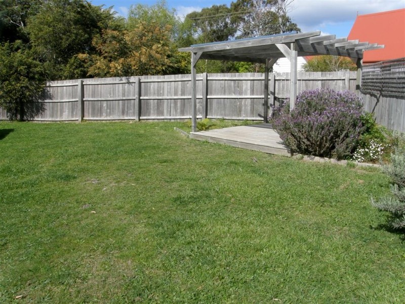 2/74 Medea Cove Esplanade, St Helens TAS 7216