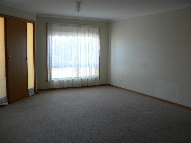 2/4 Tully Street, St Helens TAS 7216