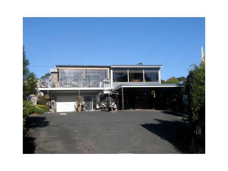 16 Beven Heights, Binalong Bay TAS 7216