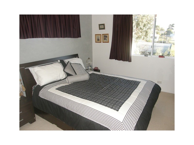 16 Beven Heights, Binalong Bay TAS 7216