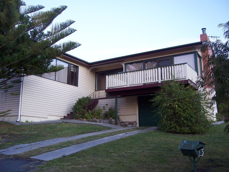 13 Iliad Grove, St Helens TAS 7216