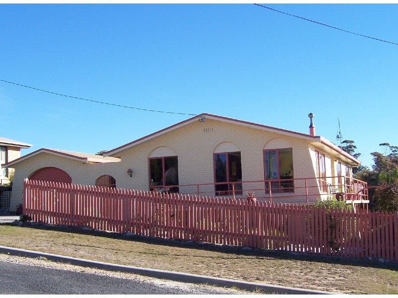 12  Cobrooga Drive, St Helens TAS 7216