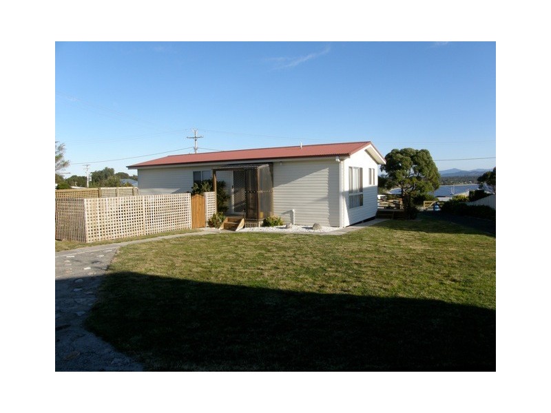 14 Akaroa Avenue, Akaroa TAS 7216