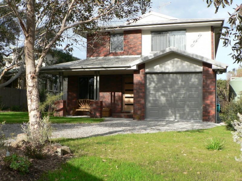 86 Tasman Highway, Beaumaris TAS 7215