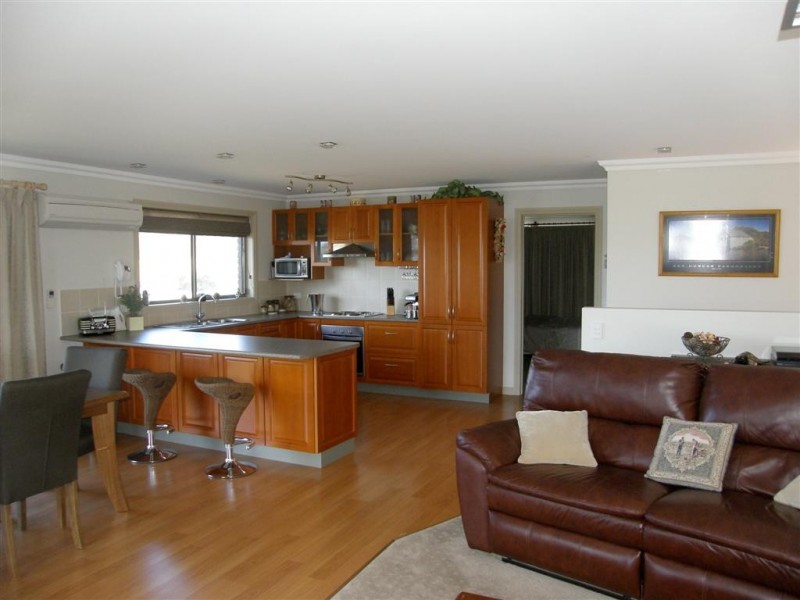 86 Tasman Highway, Beaumaris TAS 7215