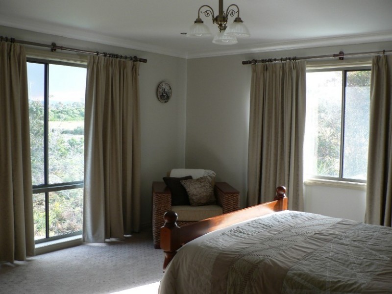 86 Tasman Highway, Beaumaris TAS 7215