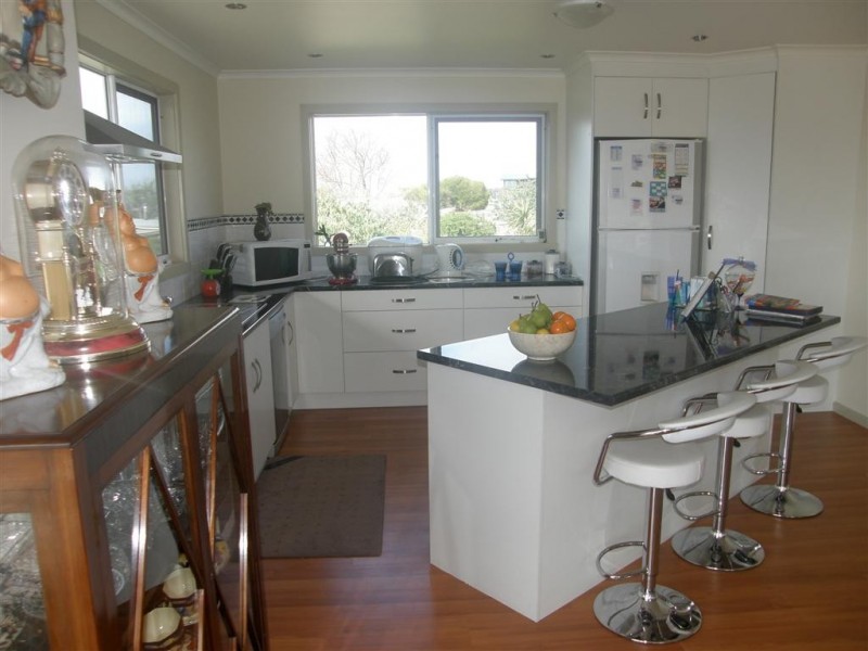 16 Charles Street, Beaumaris TAS 7215