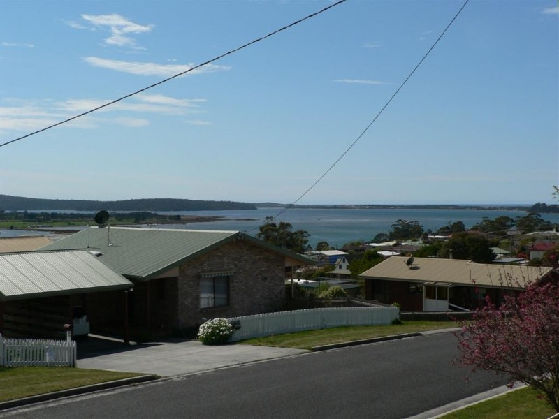 29 Erythos Grove, St Helens TAS 7216