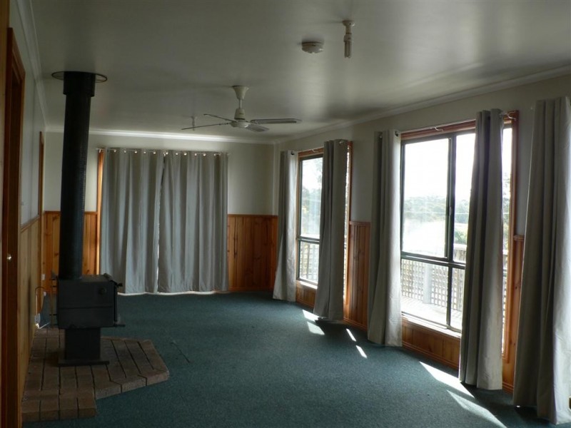 29 Erythos Grove, St Helens TAS 7216