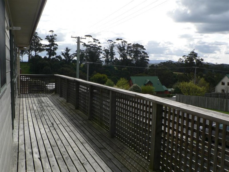 29 Erythos Grove, St Helens TAS 7216