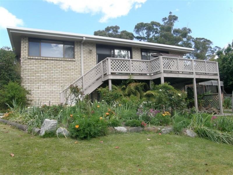 9 Falmouth Street, St Helens TAS 7216