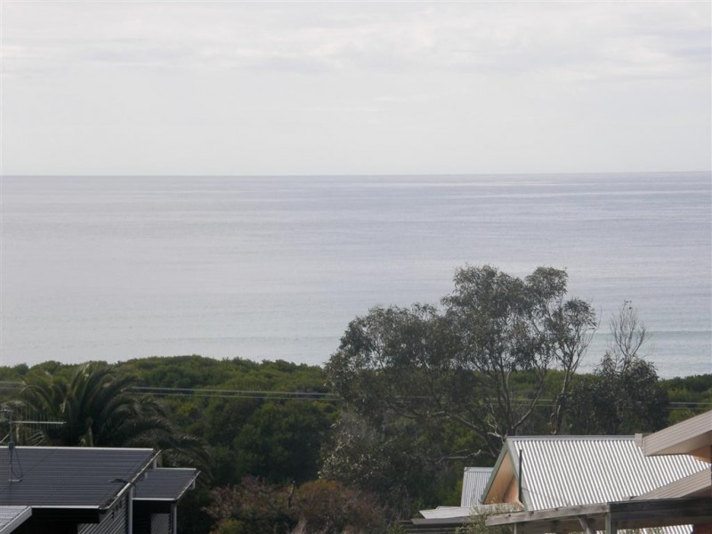 16 Charles Street, Beaumaris TAS 7215