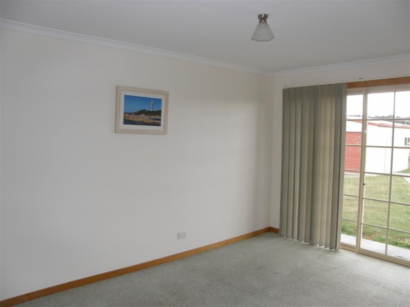 8 Heather Place, St Helens TAS 7216