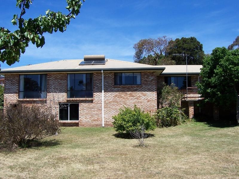 8 Doric Grove, St Helens TAS 7216