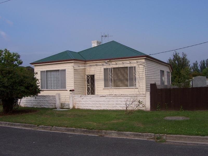 36 Cameron Street, St Marys TAS 7215